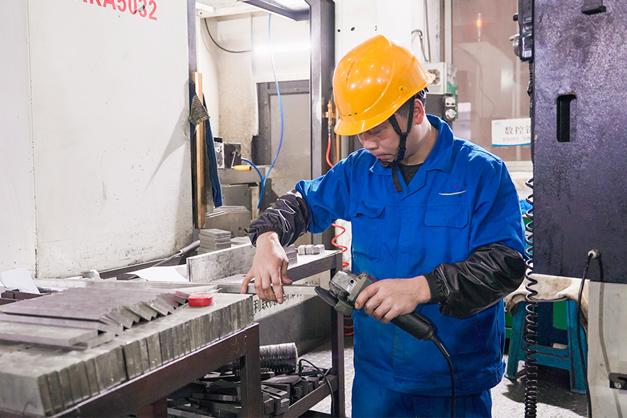 Zhejiang Baina Rubber & Plastic Equipment Co., Ltd.